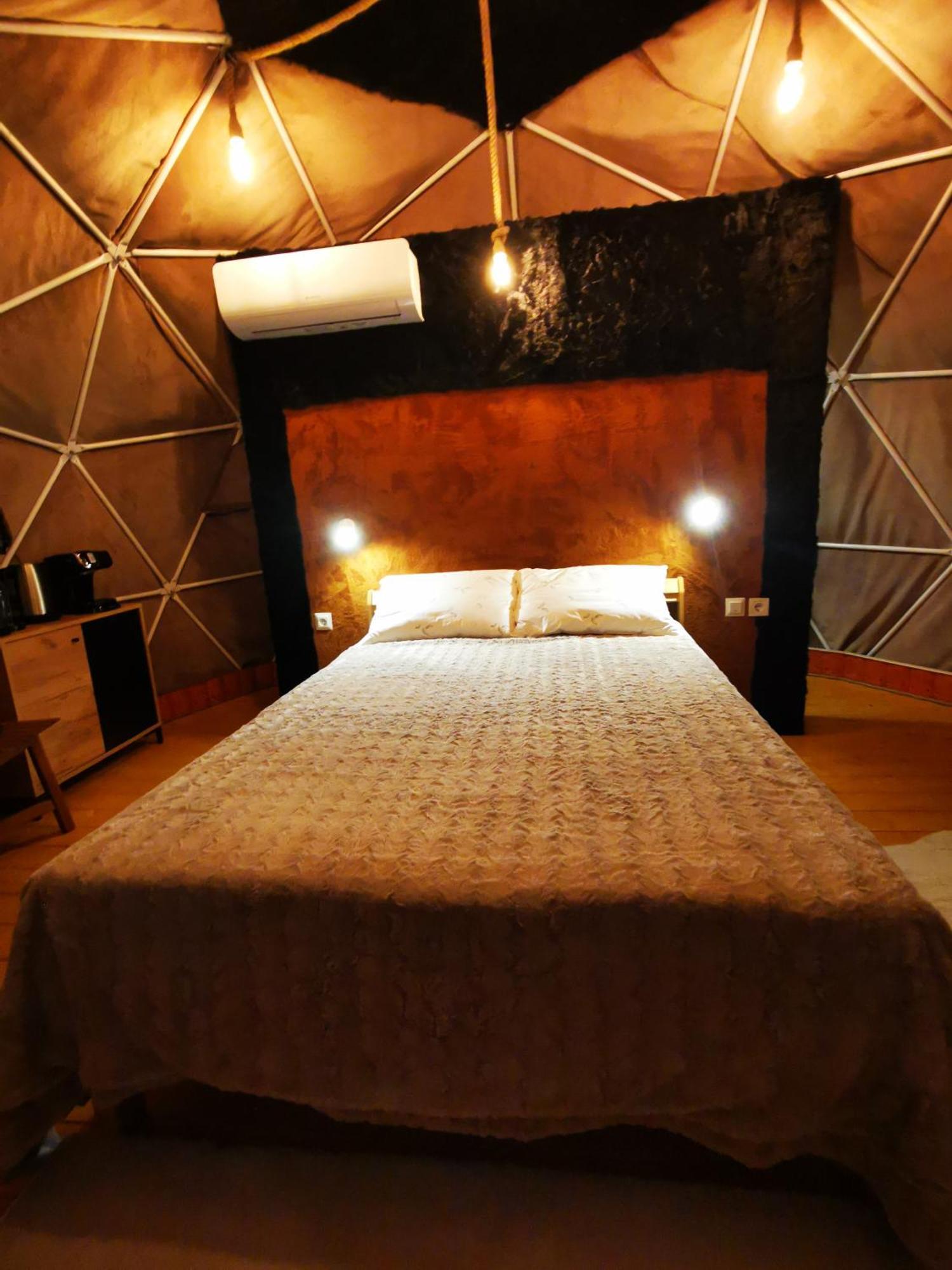 فندق Glamping Zazen Drumu Carului المظهر الخارجي الصورة