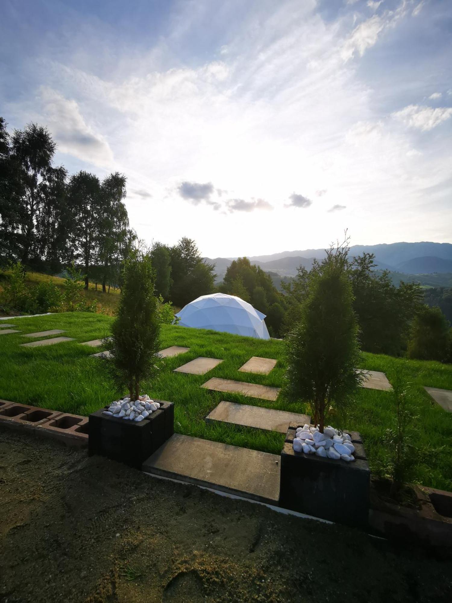 فندق Glamping Zazen Drumu Carului المظهر الخارجي الصورة