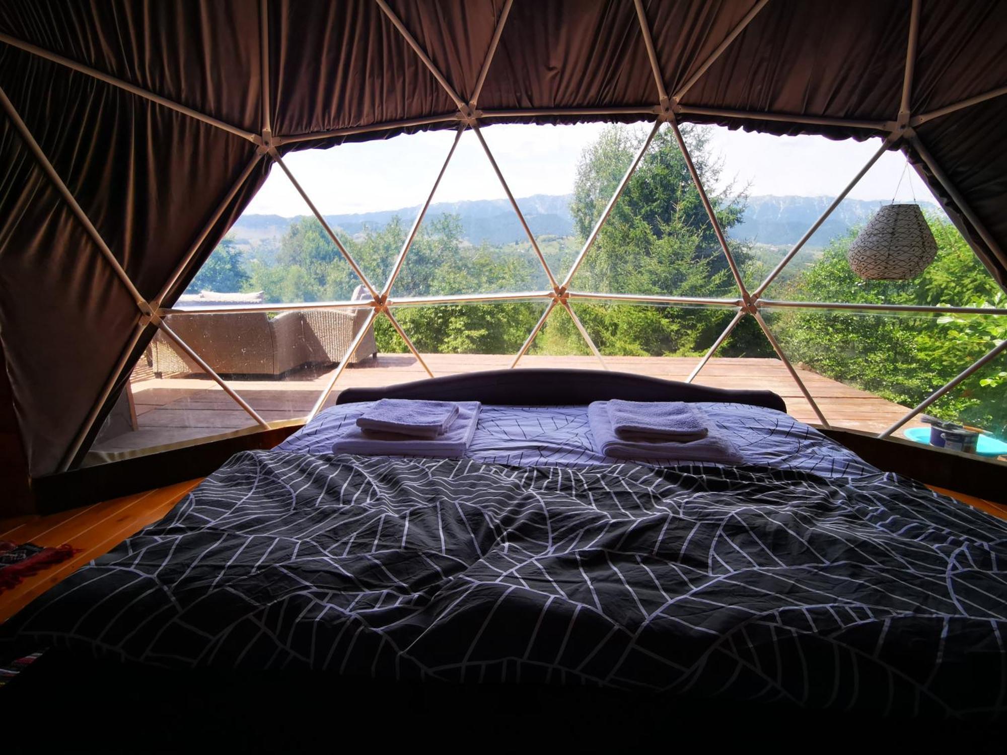 فندق Glamping Zazen Drumu Carului المظهر الخارجي الصورة