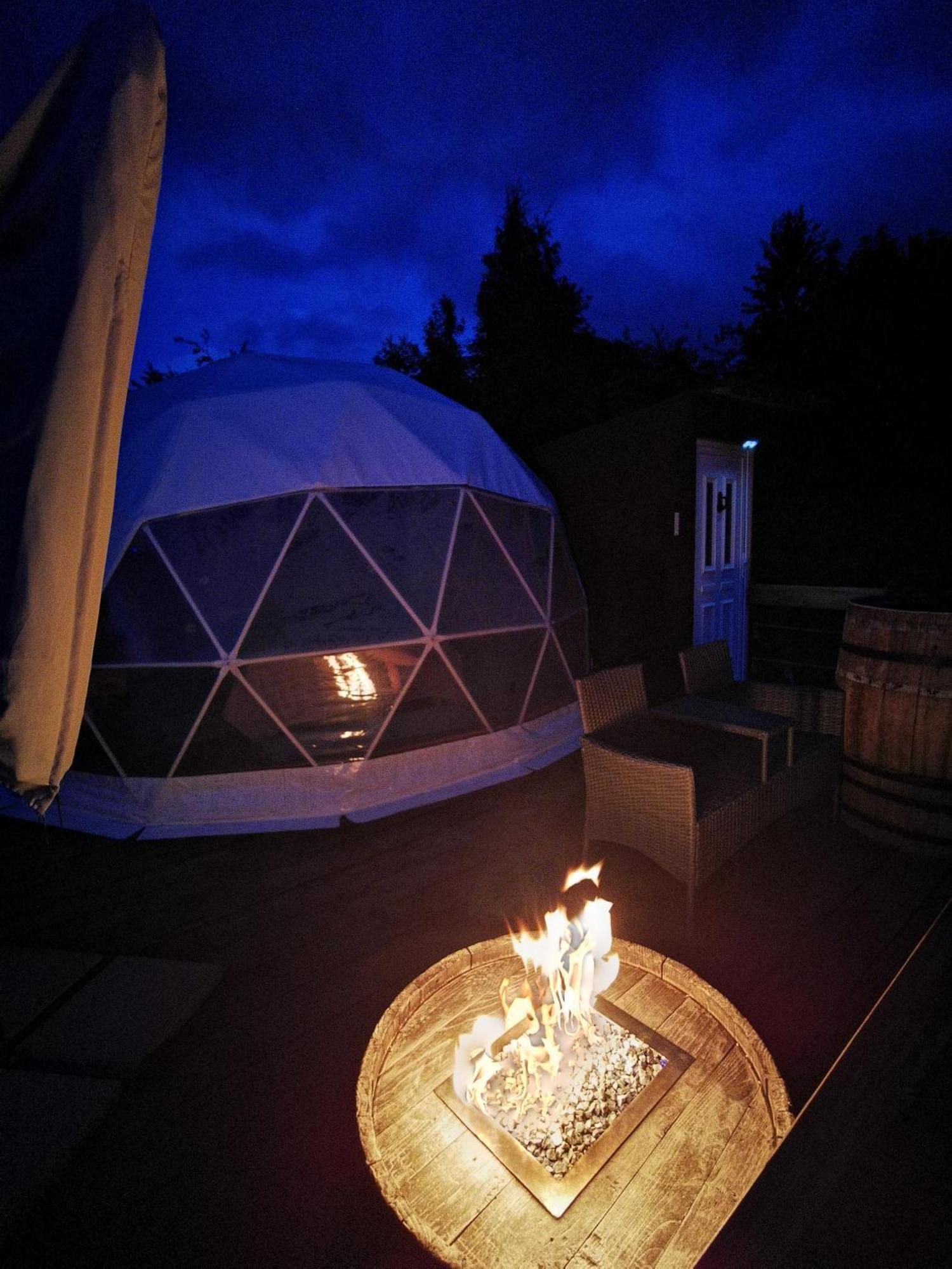 فندق Glamping Zazen Drumu Carului الغرفة الصورة